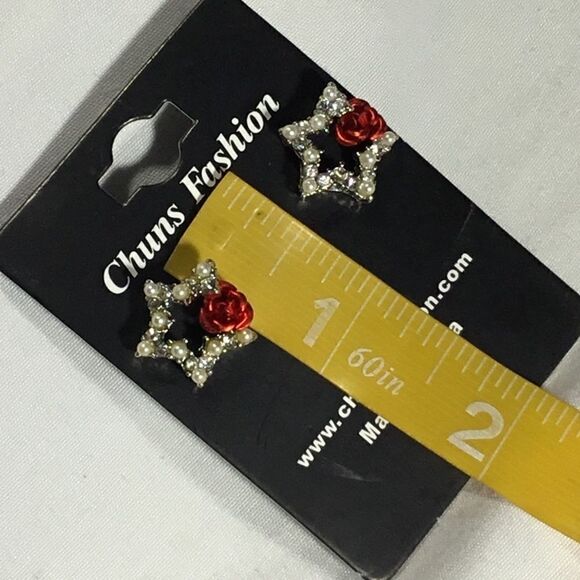 Starlight Rose Stud Earrings (UC3) - Picture 3 of 5